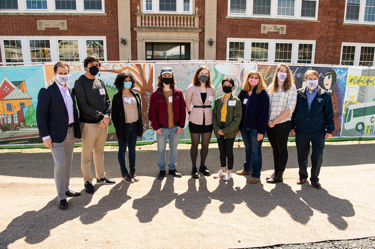 On March 13, the students and their teacher unveiled their work with IDI’s Enrico Cecchi and Fairfax Mayor David Meyer.
